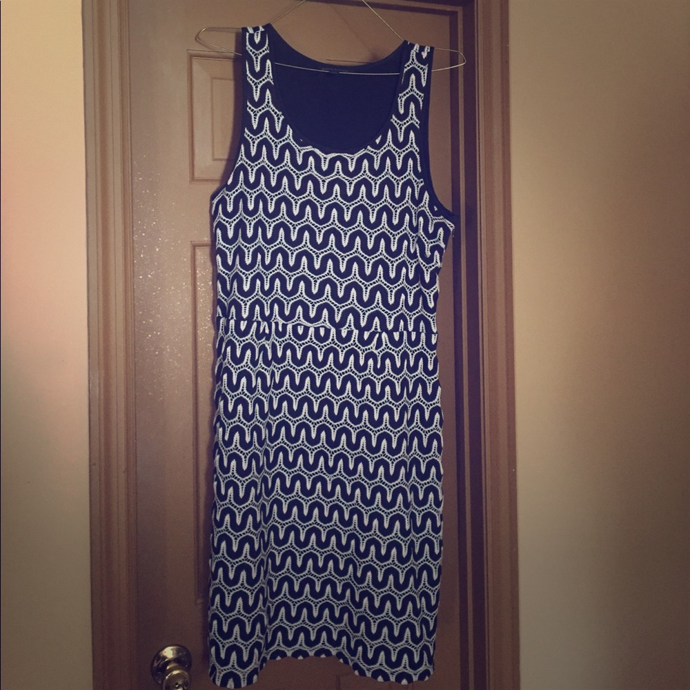 Banana Republic Black and white dress